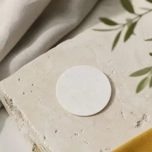 Tarjeta redonda de papel plantable sin impresión