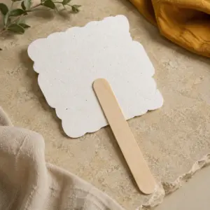 Abanico de papel plantable con mango de madera